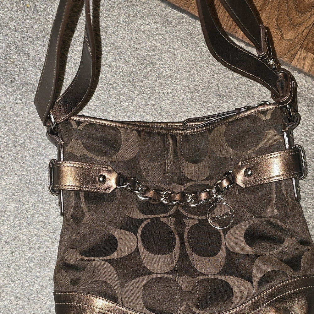 Coach North South Chain Signature Chocolate Brown Silver Duffle